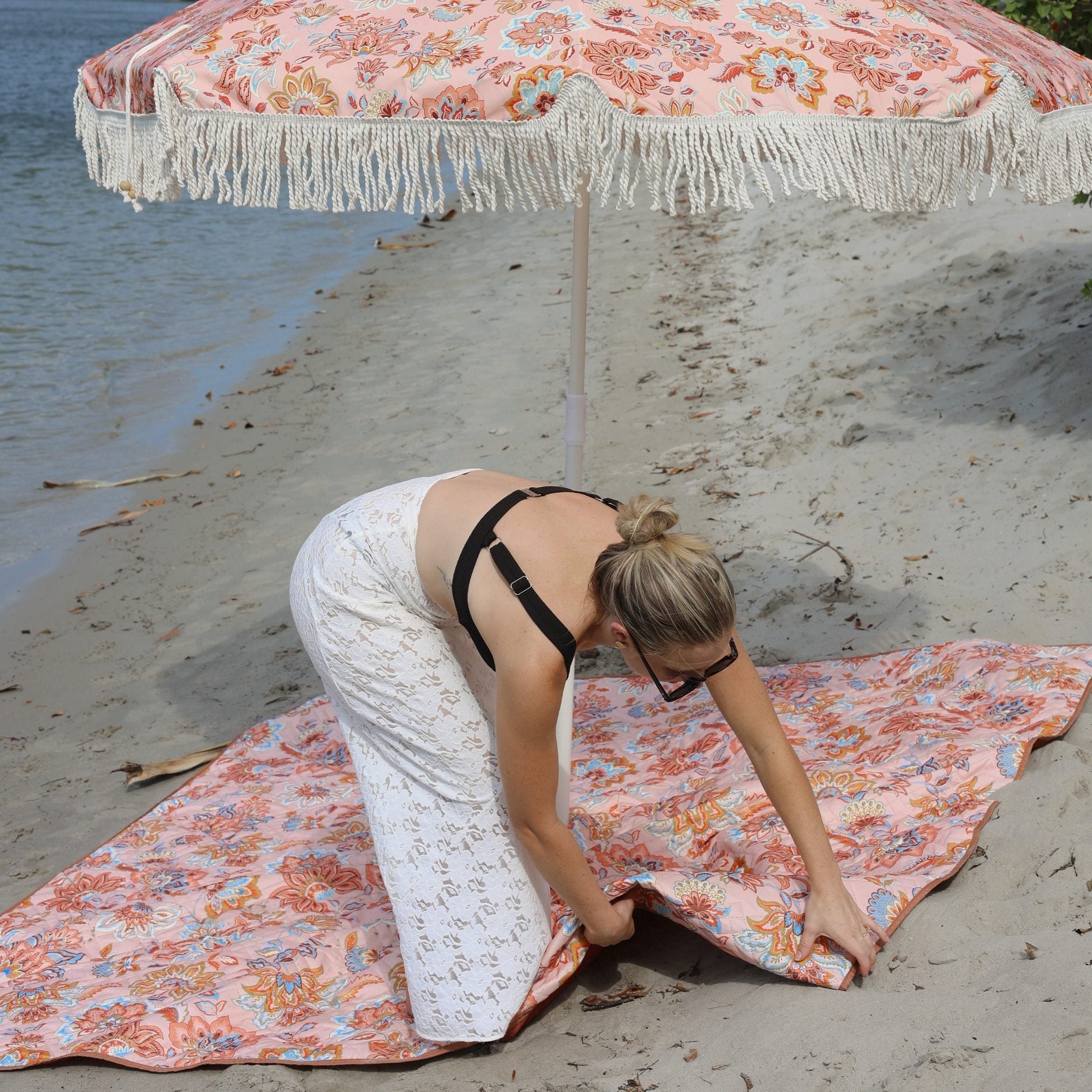 Bellflower Waterproof Picnic Rug