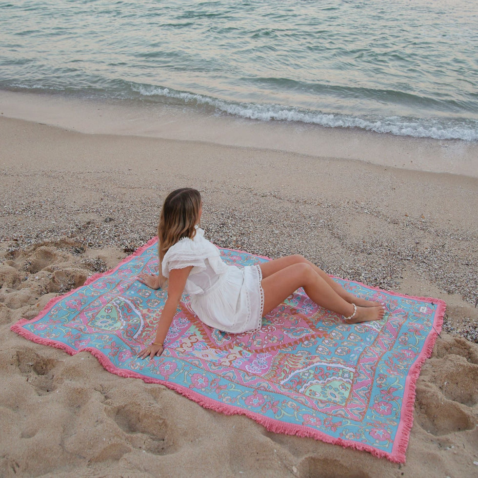 Picnic Blankets, Beach Umbrellas, Towels, Beach Blankets, Bags & Chair ...