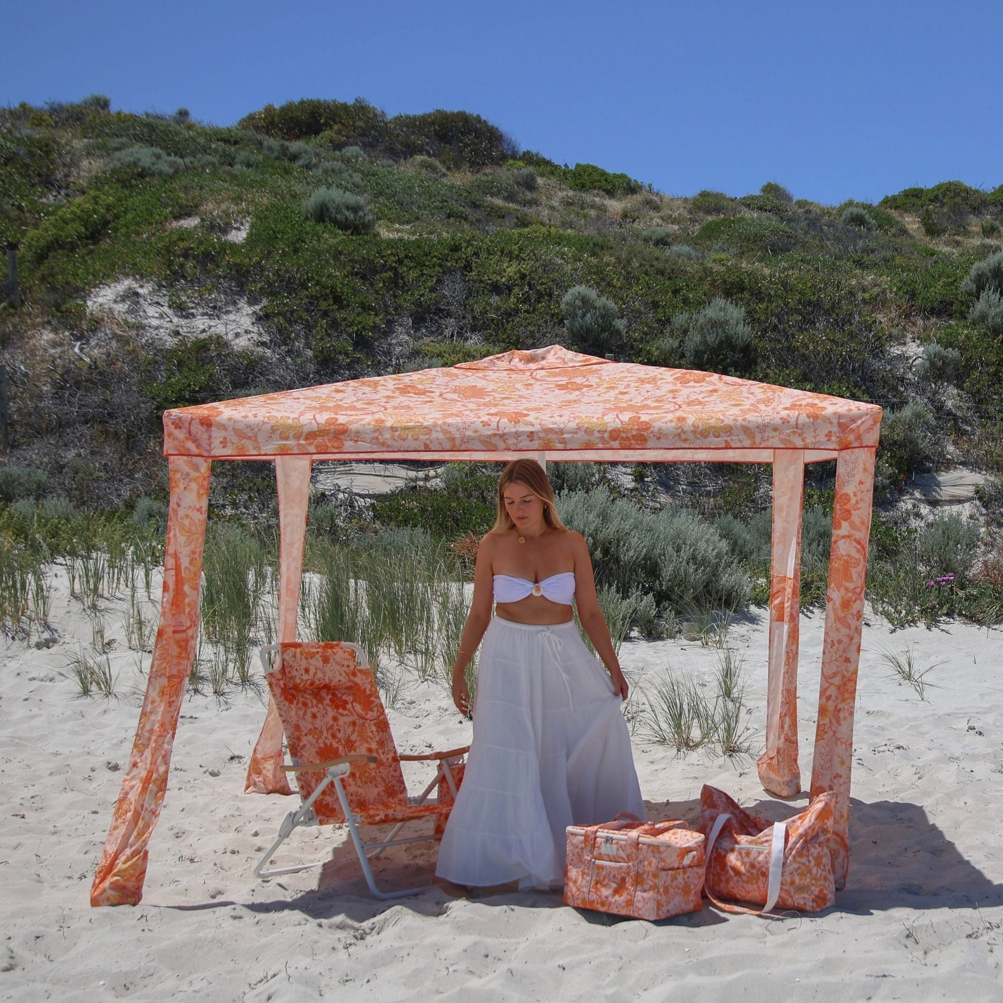 del-sol-beach-cabana-2_a54b72c7-cd01-4d08-a40c-b16f2a9e9283.jpg