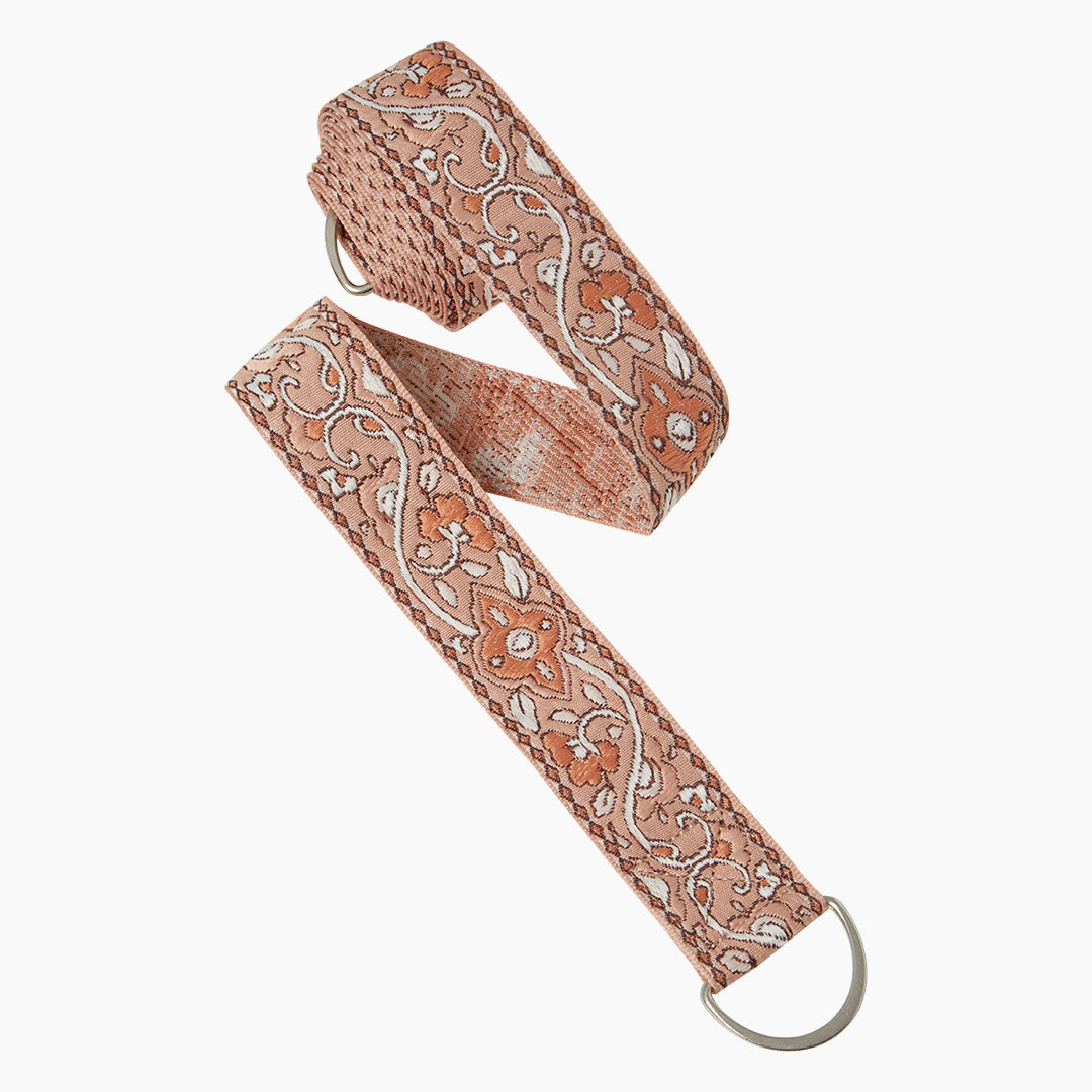dune-picnic-rug-carry-strap-1_3be5b304-9b16-4c43-ba68-e6046d424207.jpg