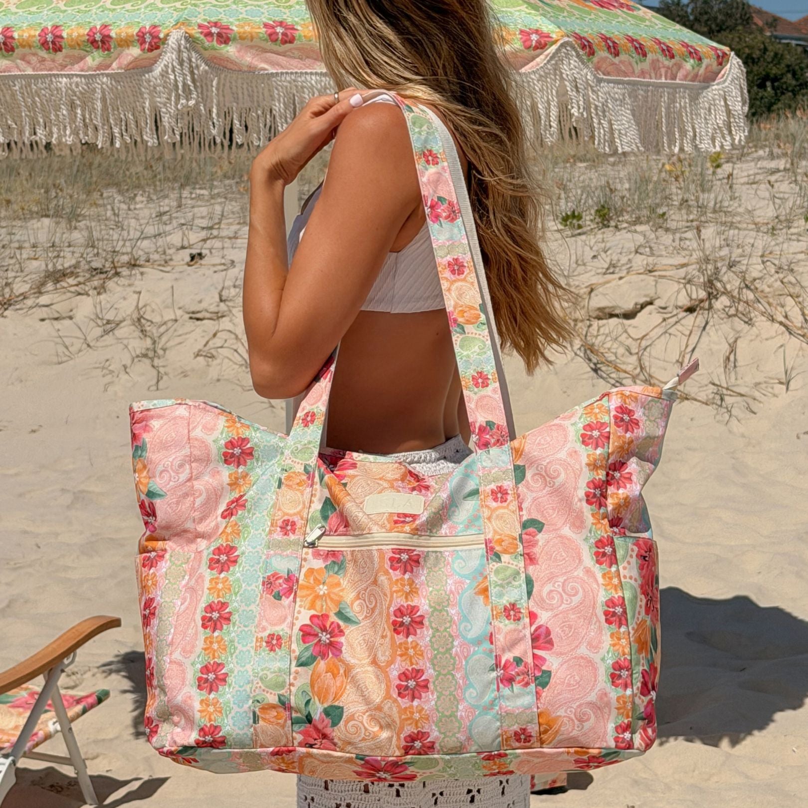 fiesta-oversized-beach-bag-2_861f12a0-3221-47f5-b01b-8d6a95769500.jpg