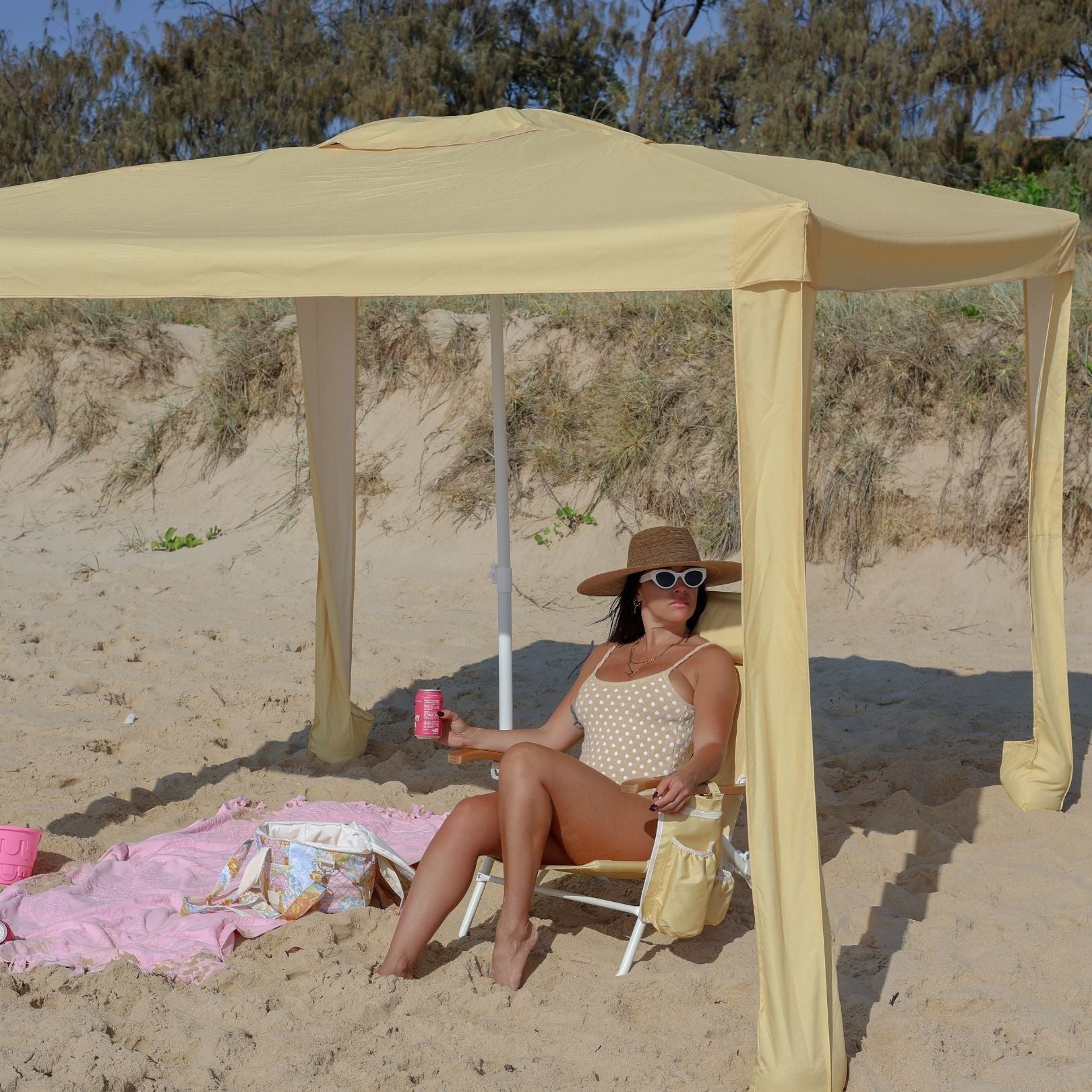 havana-beach-cabana-3_721bb3a5-6e1e-4b21-8008-5fd4f7d6b3d9.jpg