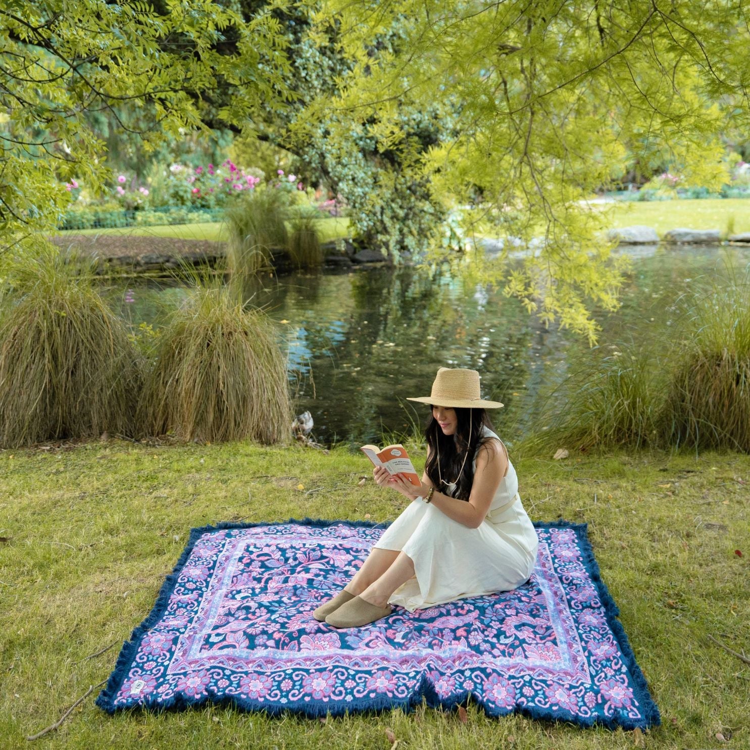 Midnight Woven Picnic Rug