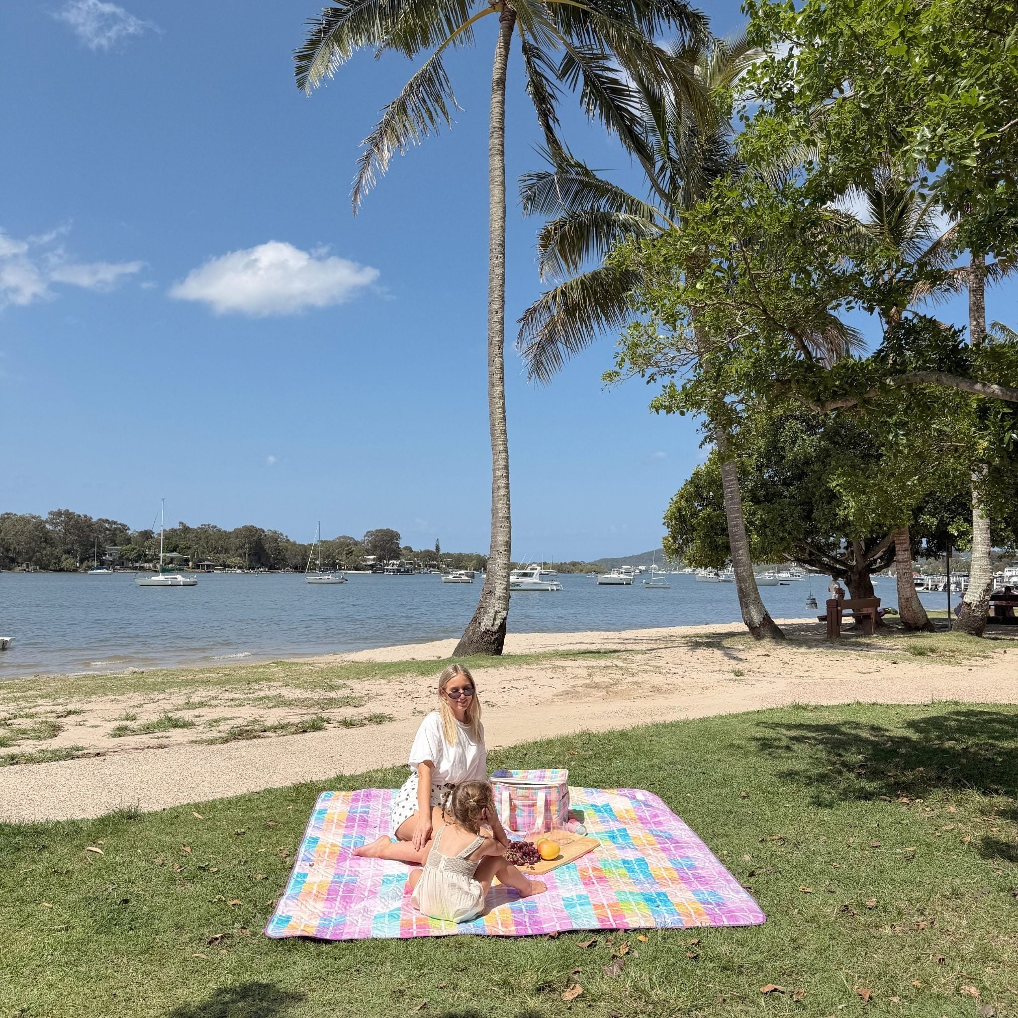 Soirée Waterproof Picnic Rug