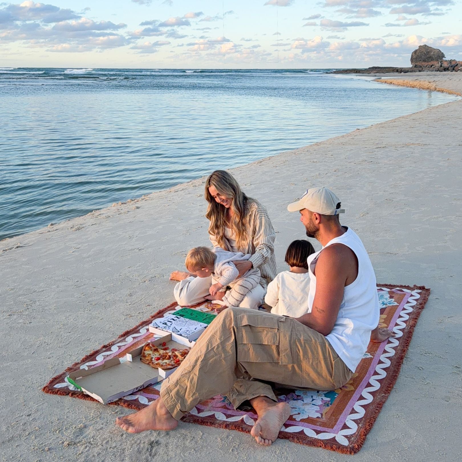 Zinnia Woven Picnic Rug XL